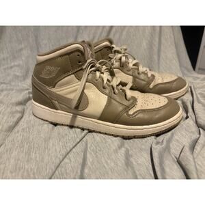 Jordan Air Jordan 1 Mid Beige Cream Leather Kids Sneakers 7Y HF4781-203